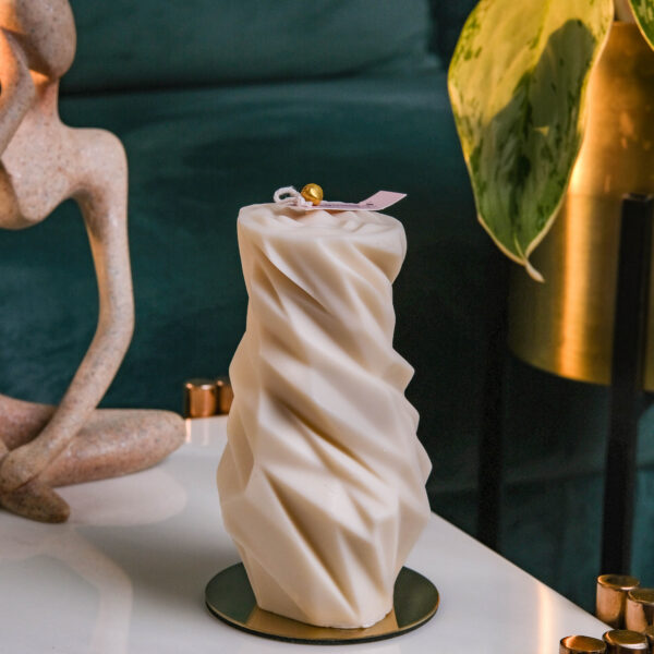Diamond | Sculpted Pillar Candle
